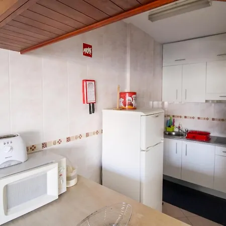 Charming In With Pool Apartmán